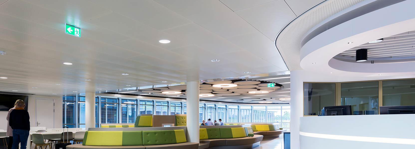 Knauf Armstrong Metal Clip In Hospital Interior